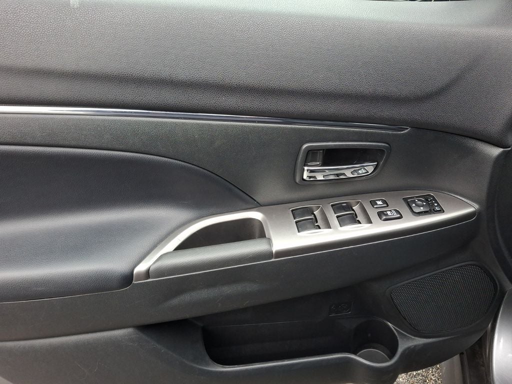 2024 Mitsubishi Outlander Sport S