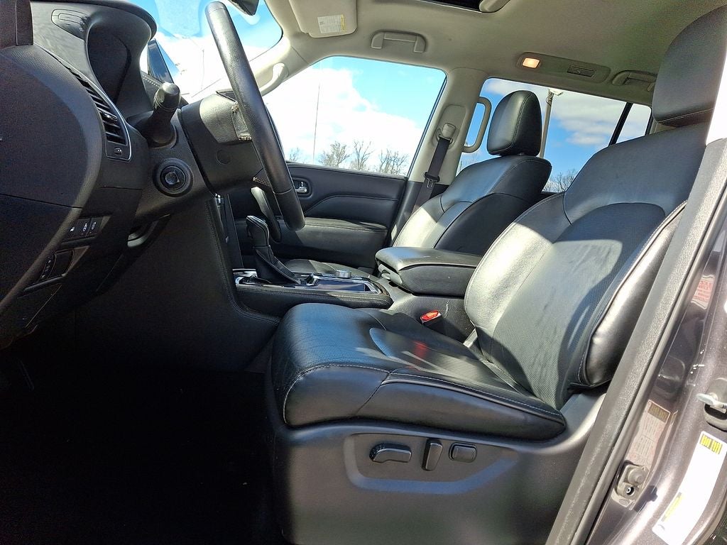 2024 INFINITI QX80 LUX