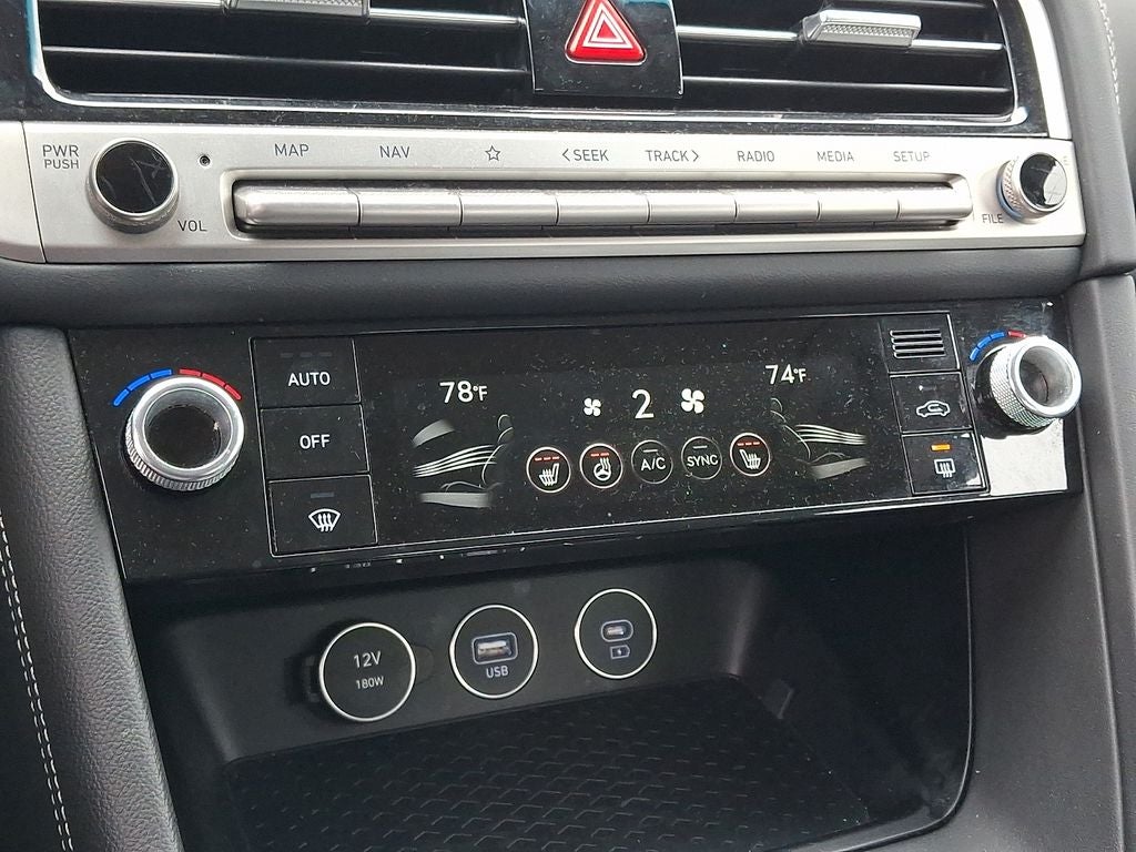 2025 Genesis G70 2.5T