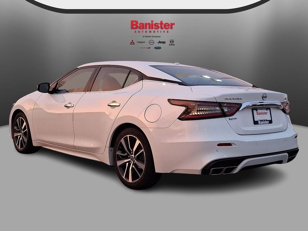 2023 Nissan Maxima SV