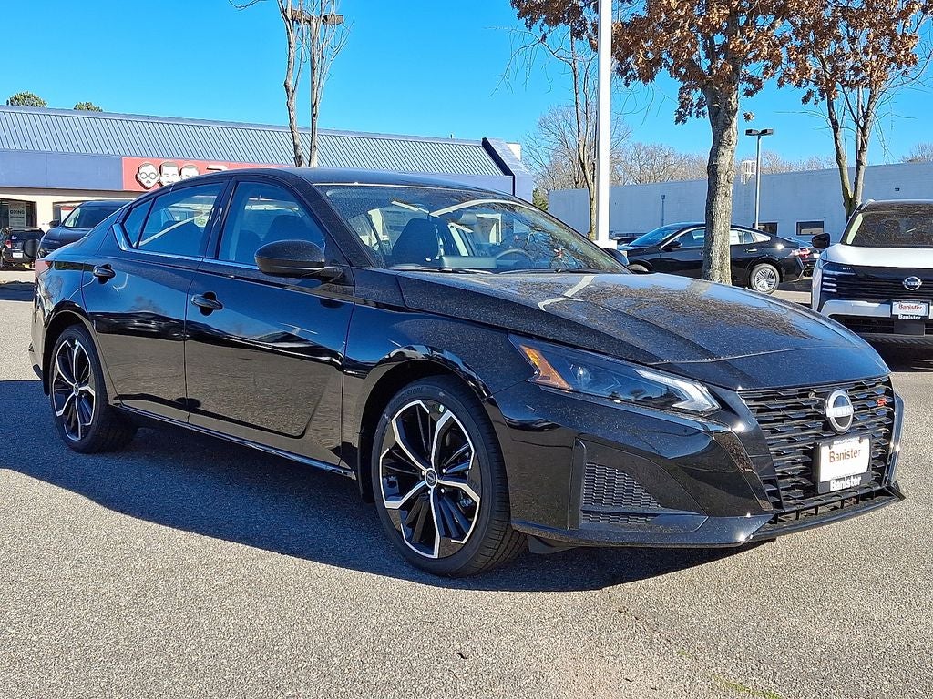 2025 Nissan Altima SR
