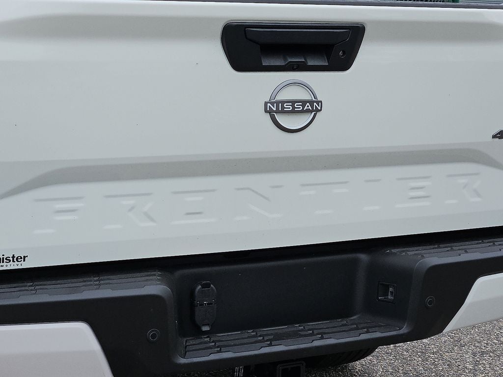 2025 Nissan Frontier SV