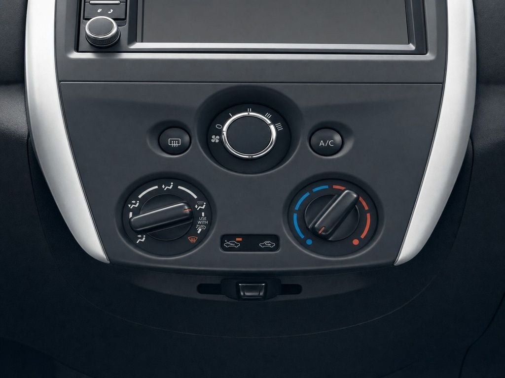2019 Nissan Versa SV