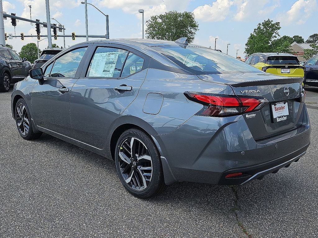 2025 Nissan Versa SR