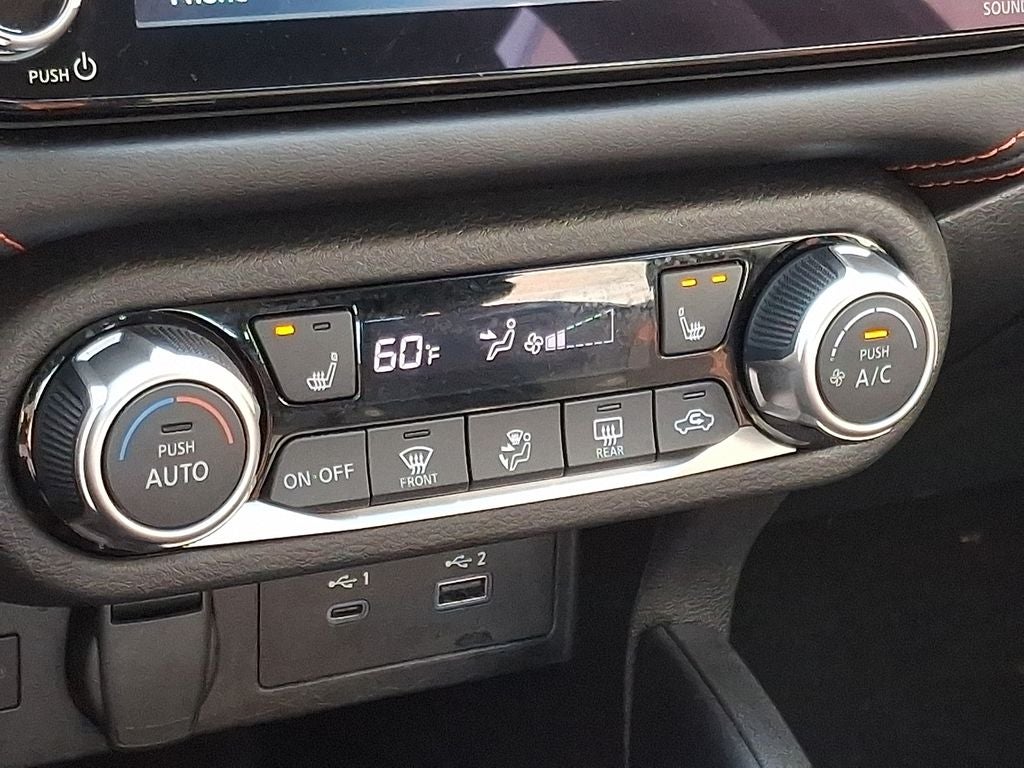 2025 Nissan Versa SR