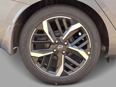 2025 Nissan Versa SR