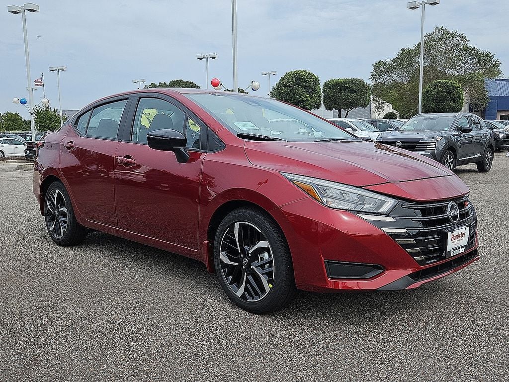 2025 Nissan Versa SR