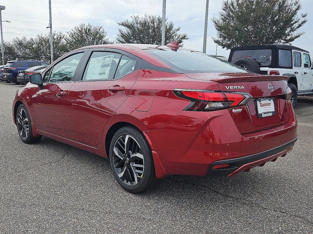 2025 Nissan Versa SR