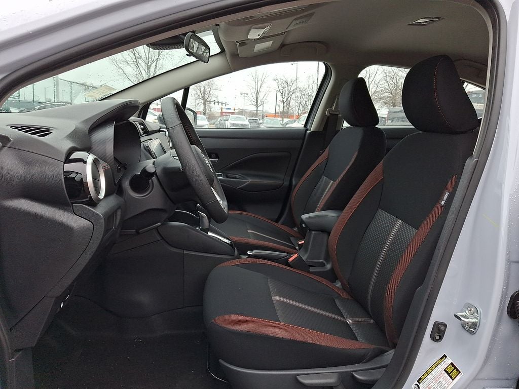 2025 Nissan Versa SR