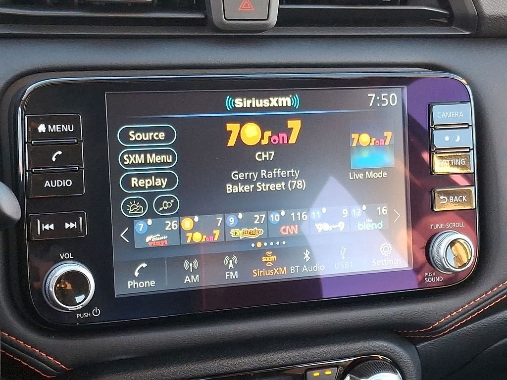 2025 Nissan Versa SR