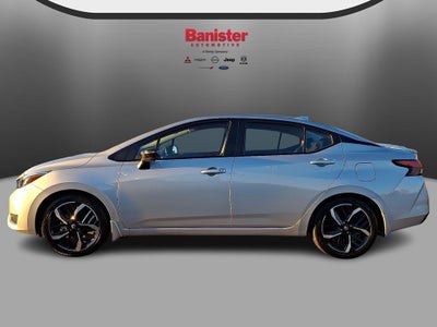 2025 Nissan Versa SR