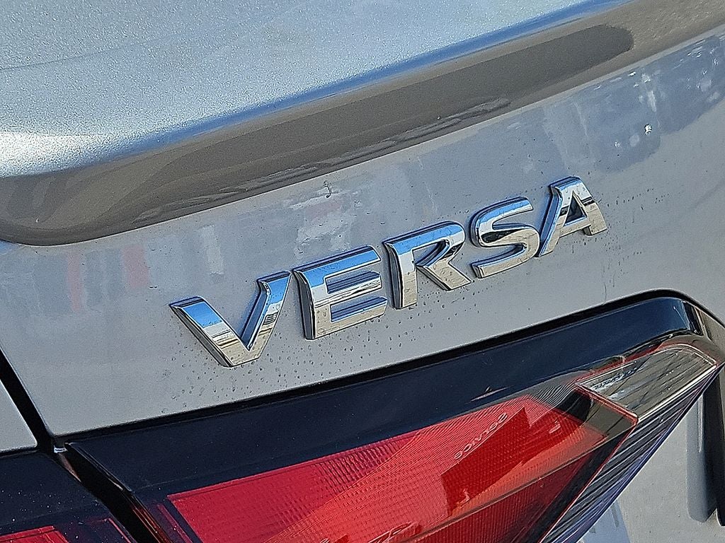 2025 Nissan Versa SR