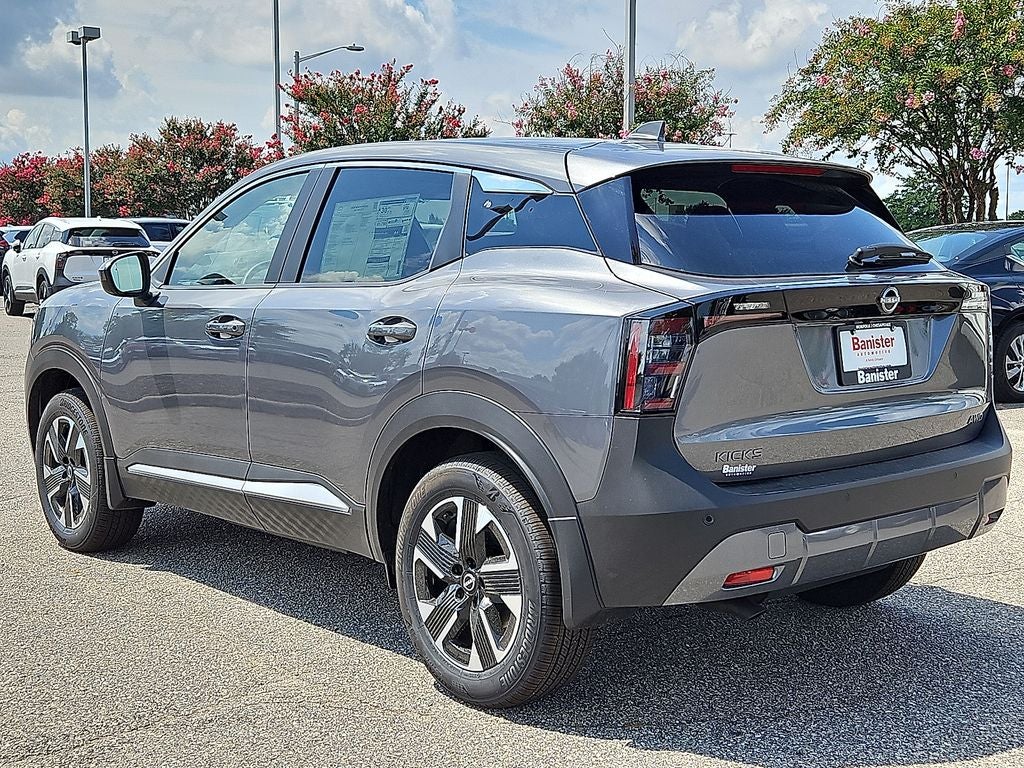 2025 Nissan Kicks SV