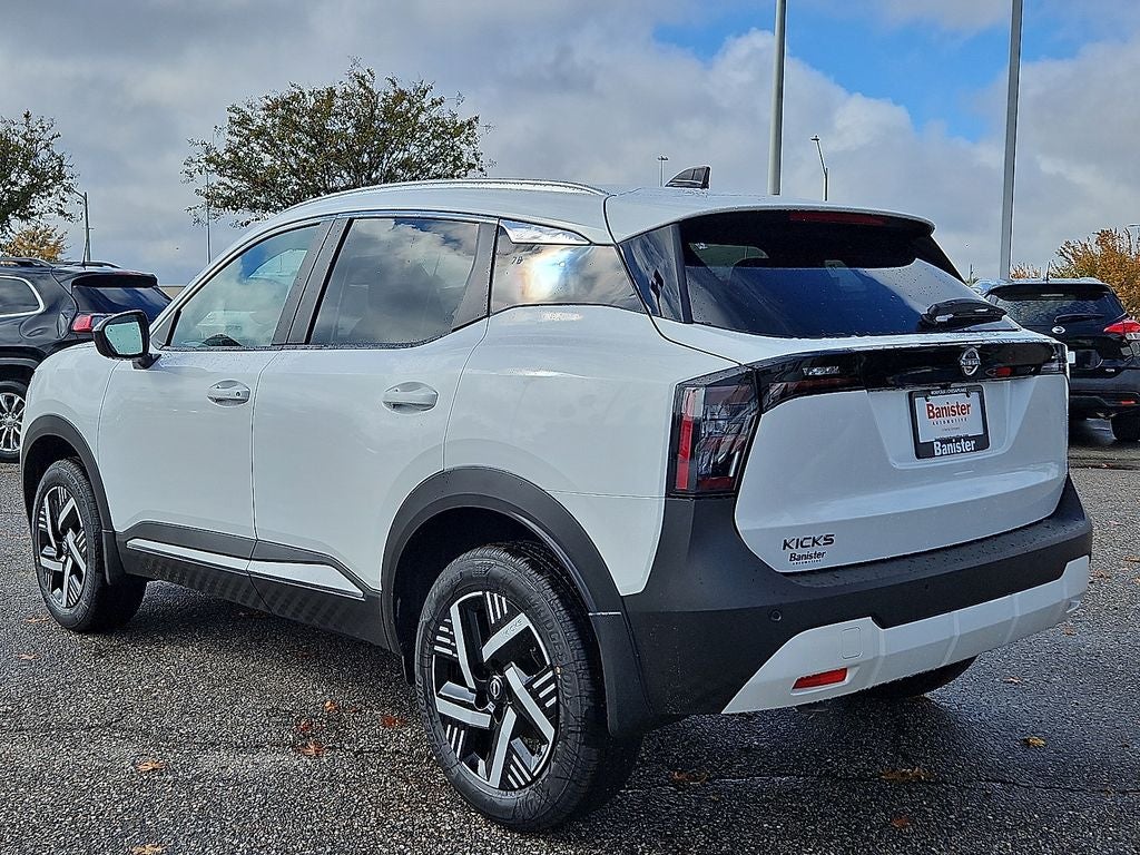 2026 Nissan Kicks SV