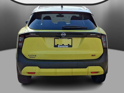2025 Nissan Kicks SR
