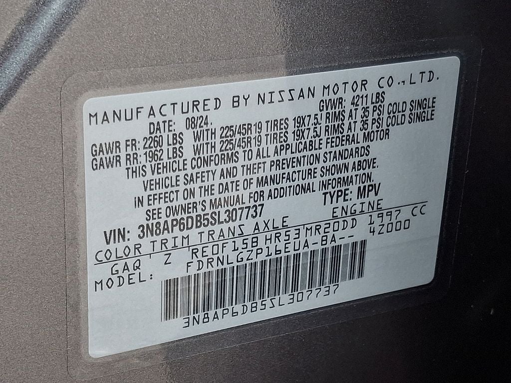 2025 Nissan Kicks SR