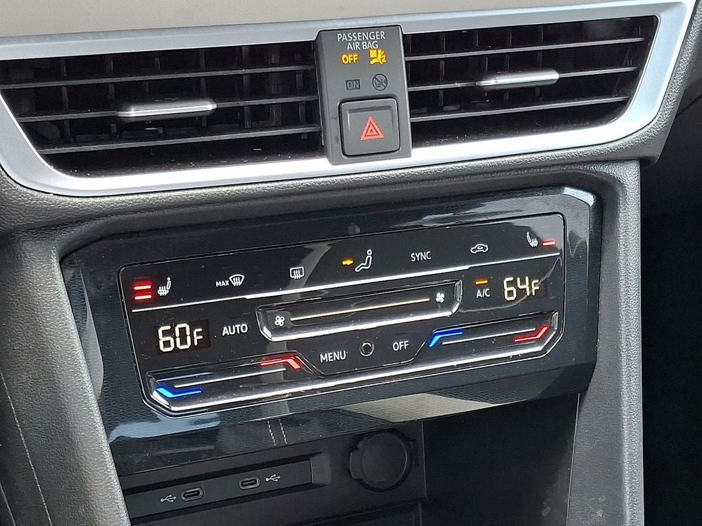 2025 Volkswagen Taos SE
