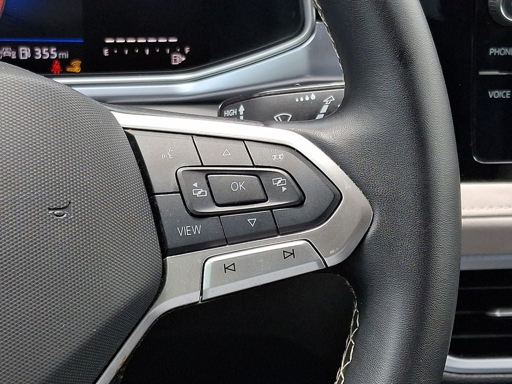 2025 Volkswagen Taos SE