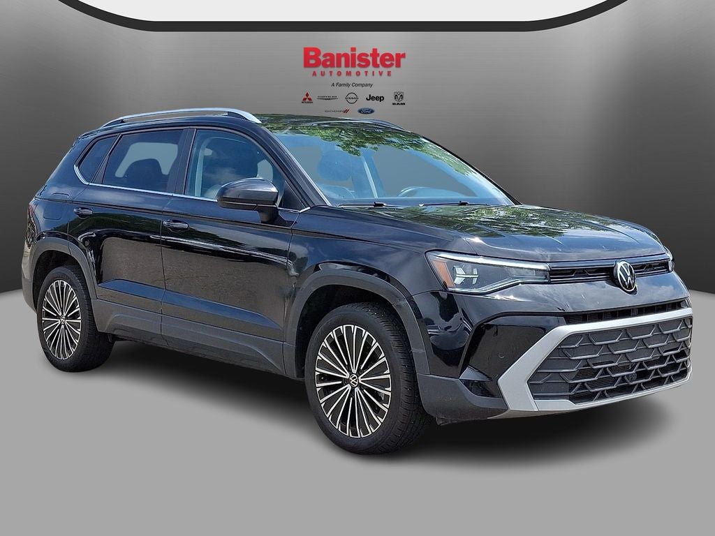 2025 Volkswagen Taos SE