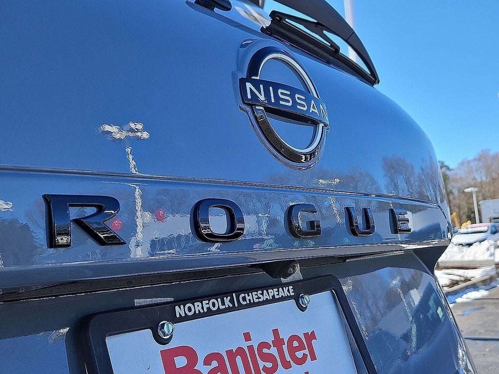 2026 Nissan Rogue Dark Armor