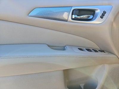 2018 Nissan Pathfinder SL