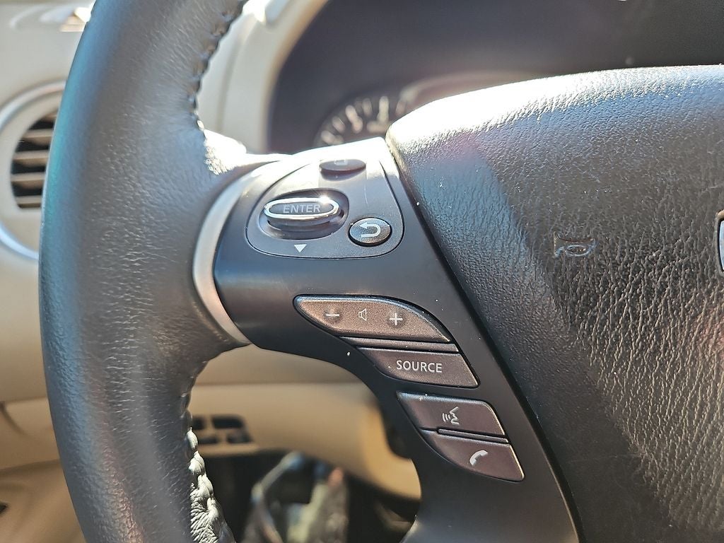 2018 Nissan Pathfinder SL