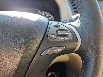 2018 Nissan Pathfinder SL