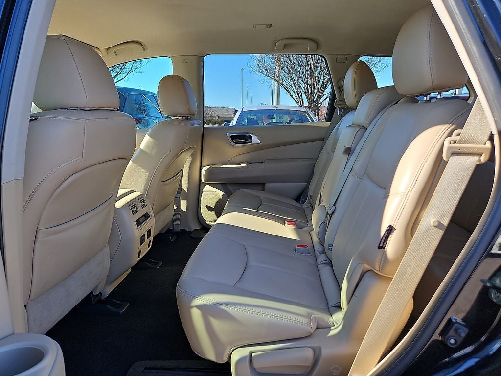 2018 Nissan Pathfinder SL