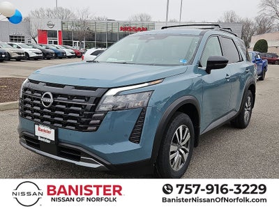 2026 Nissan Pathfinder SL