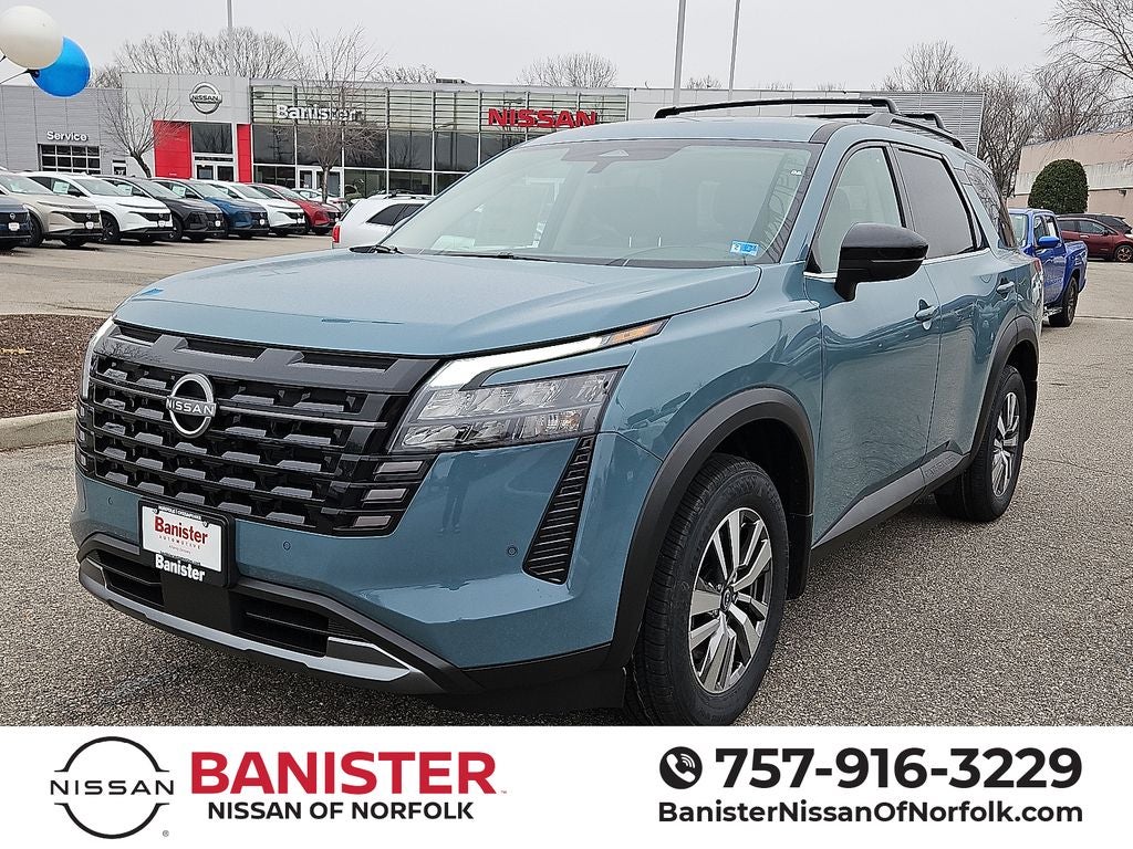 2026 Nissan Pathfinder SL