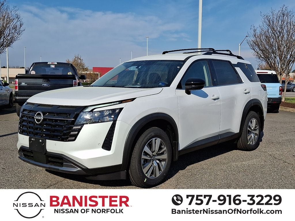 2026 Nissan Pathfinder SL