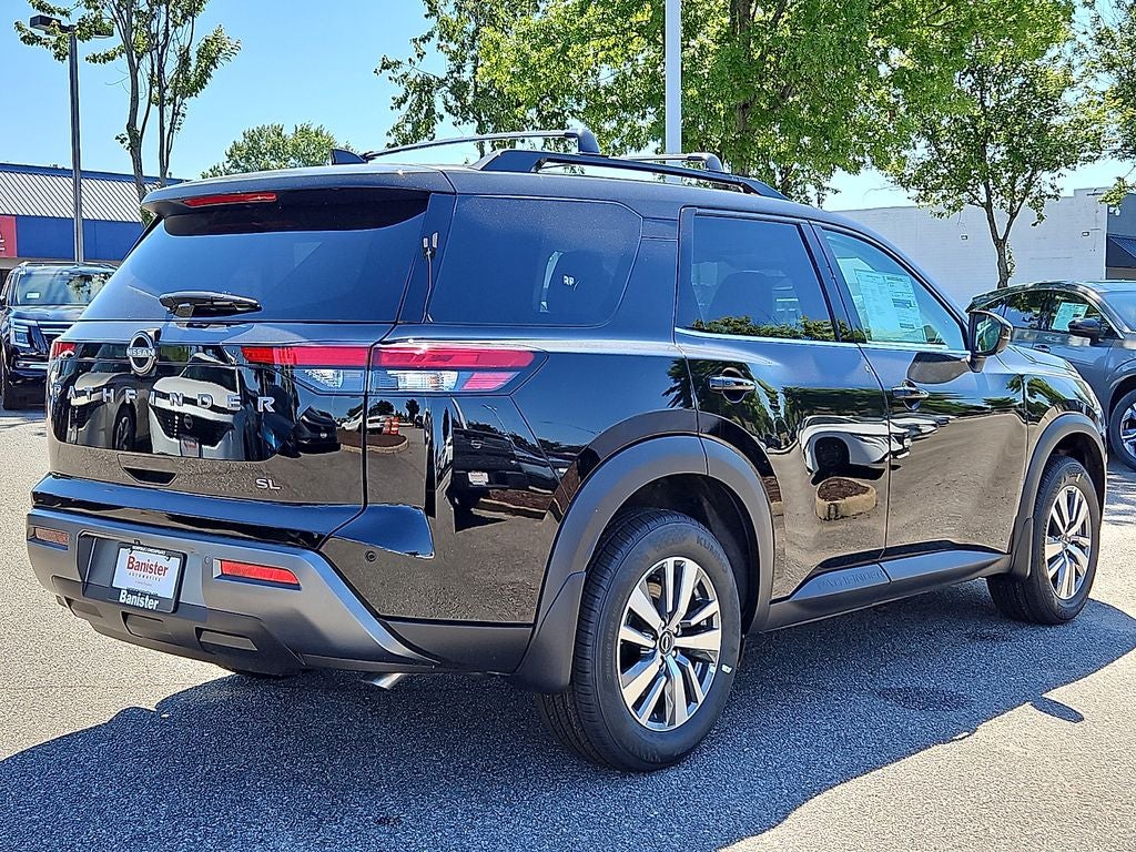 2026 Nissan Pathfinder SL