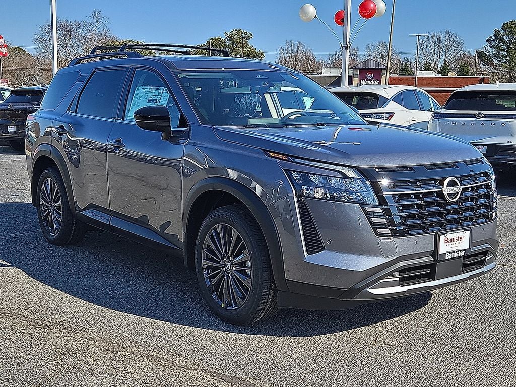 2026 Nissan Pathfinder SL