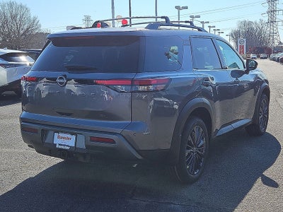2026 Nissan Pathfinder SL