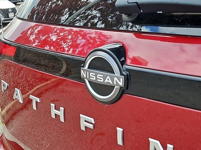 2023 Nissan Pathfinder Platinum