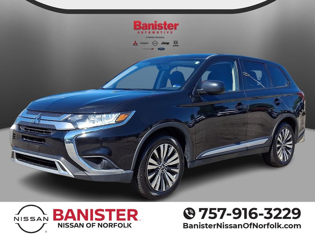 2020 Mitsubishi Outlander ES FWD's photo