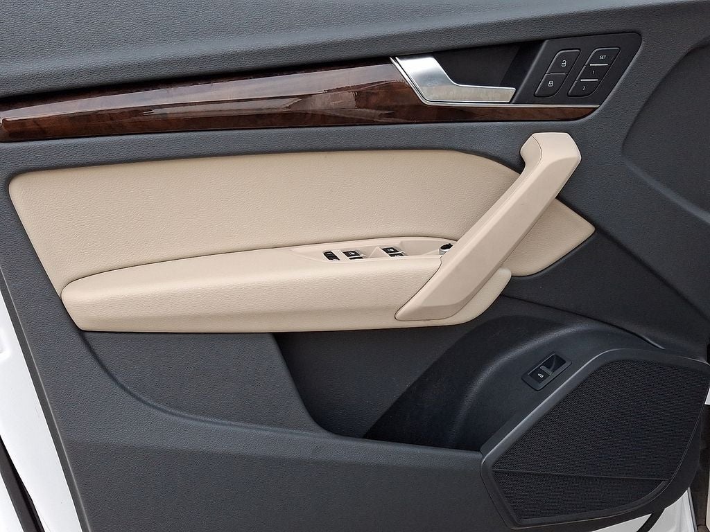 2020 Audi Q5 Premium