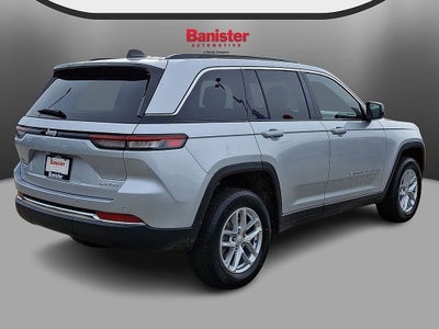 2026 Jeep Grand Cherokee Laredo 4x4
