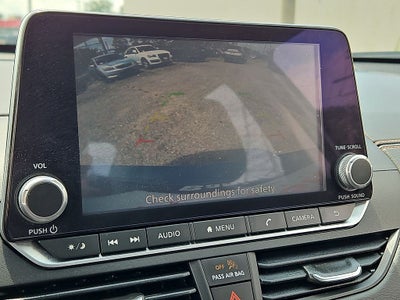 2022 Nissan Altima SR FWD