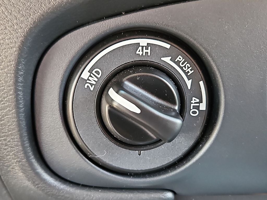 2022 Nissan Frontier Crew Cab SV 4x4