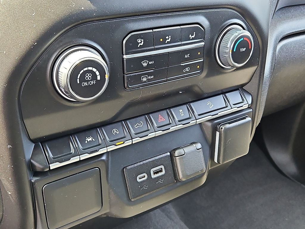 2022 Chevrolet Silverado 1500 4WD Crew Cab Short Bed Custom Trail Boss
