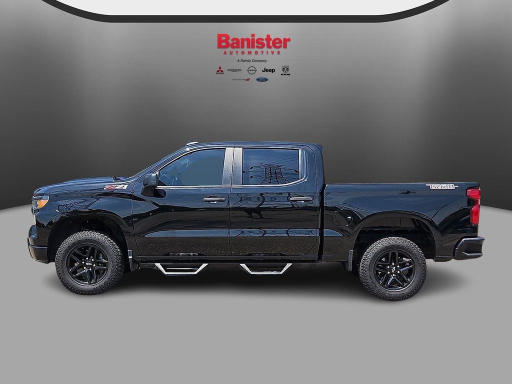 2022 Chevrolet Silverado 1500 4WD Crew Cab Short Bed Custom Trail Boss