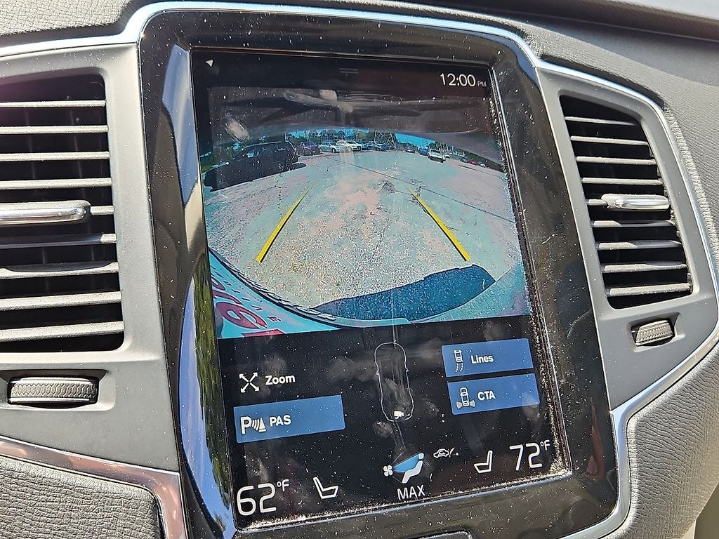 2021 Volvo XC90 T6 Momentum 7 Passenger