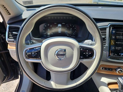 2021 Volvo XC90 T6 Momentum 7 Passenger