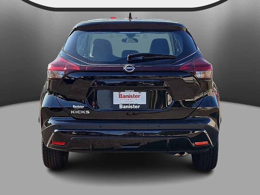 2024 Nissan Kicks S