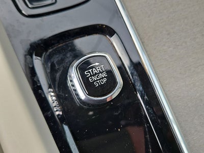 2023 Volvo S60 Plus Dark Theme